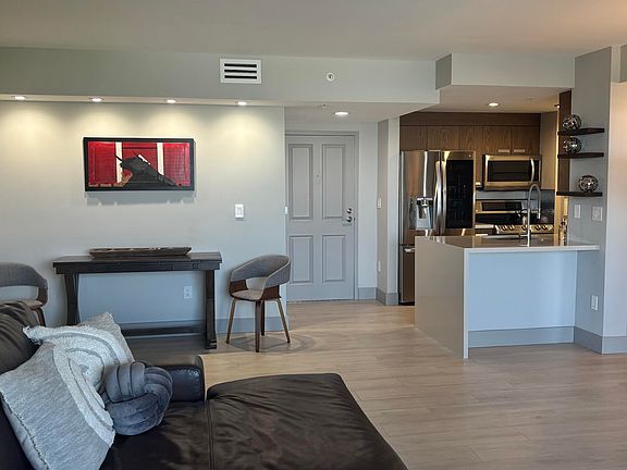 4th image of 2650 SW 37th Avenue #803
