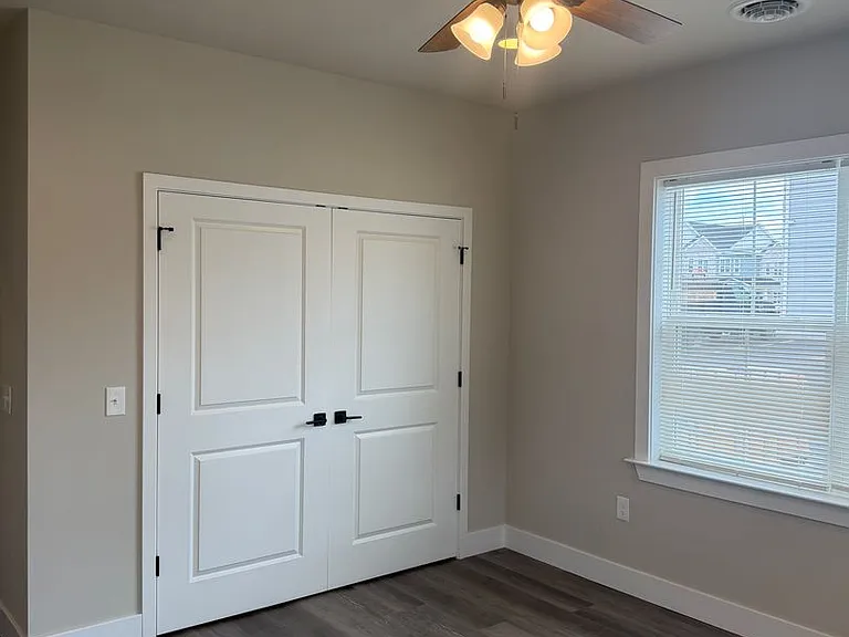 Salem Run Apartments Phase 2 — Photo 408