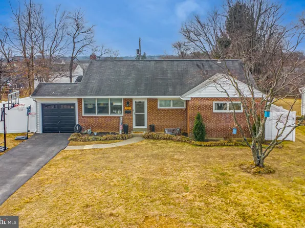 131 Spruce Ln, Paoli, PA 19301