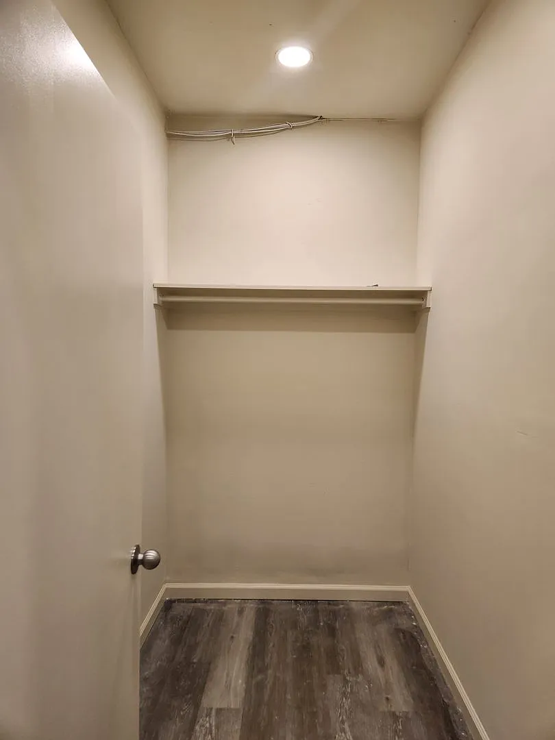 570 Boden Way — Photo 3