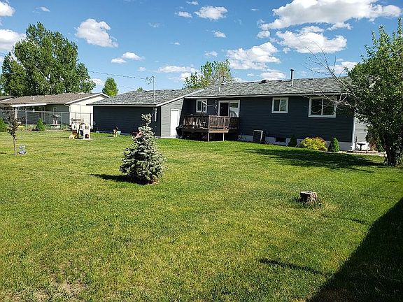 2nd image of 2931 Lampman Dr