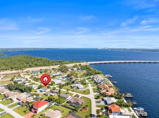 2514 SE 26th Ave, Cape Coral, FL 33904