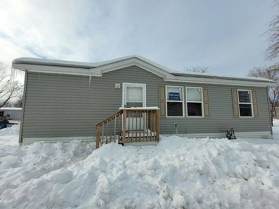 2nd image of 131 112th Sq NE #183
