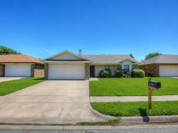 7724 Pebblebrook Dr, Watauga, TX 76148