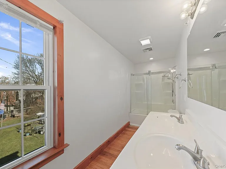 75 Albany St #3 — Photo 22