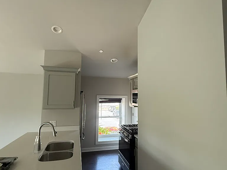 12 N River St — Photo 3