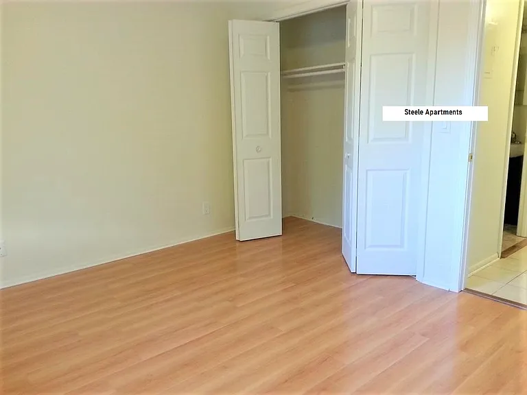 807 N 45th St #6 — Photo 10