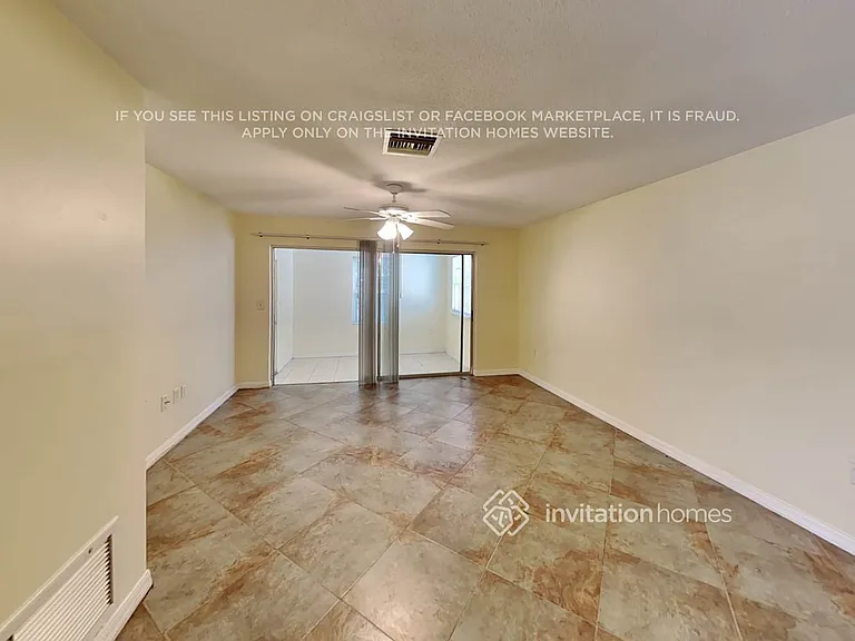 424 Crosswinds Dr — Photo 3
