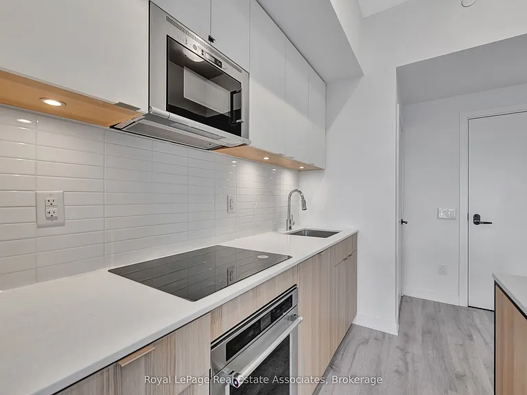 220 Missinnihe Way #324 — Photo 13