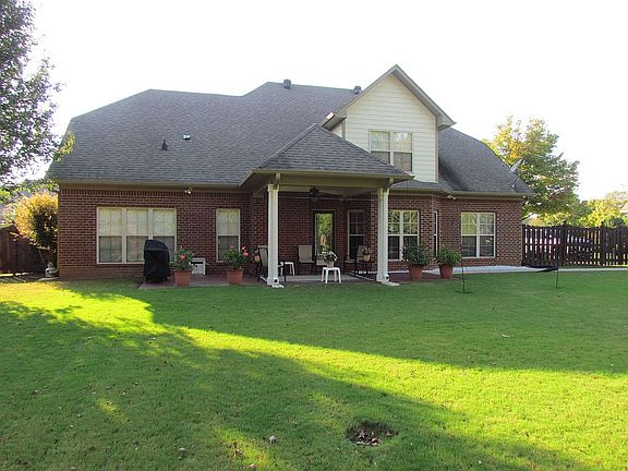 4th image of 158 River Oaks Dr