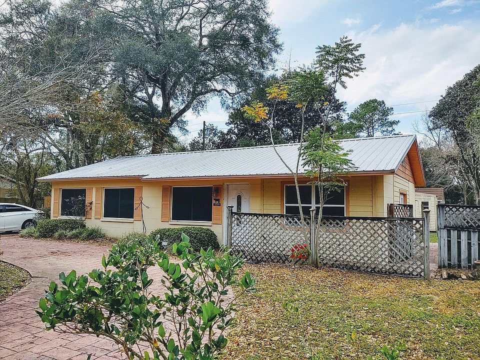 Front view of Home