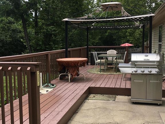 3rd image of 7612 Trey Oaks Ln