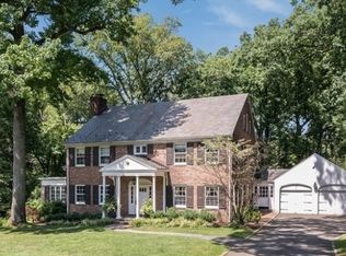 14 Hillbury Rd, Essex Fells, NJ 07021