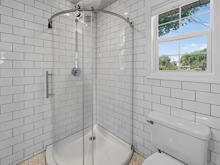 1035 Chester River Dr — Photo 22