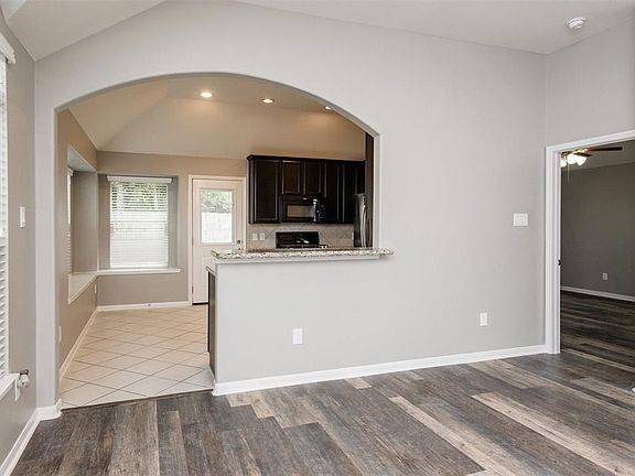 3rd image of 235 Sea Breeze Dr