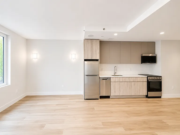 91 Bruckner Blvd #106 — Photo 8