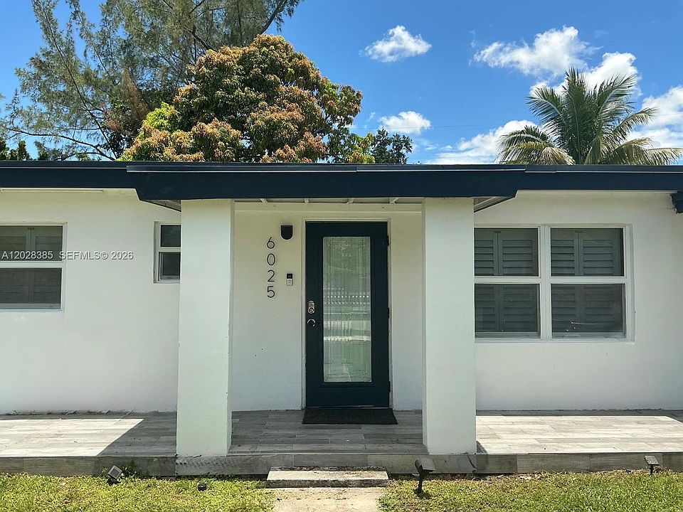 1st image of 6025 SW 40th St