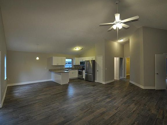 4th image of 2806 Wilder Park Dr
