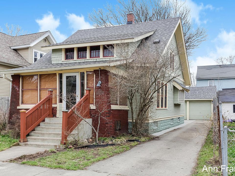1st image of 1241 Lake Michigan Dr NW