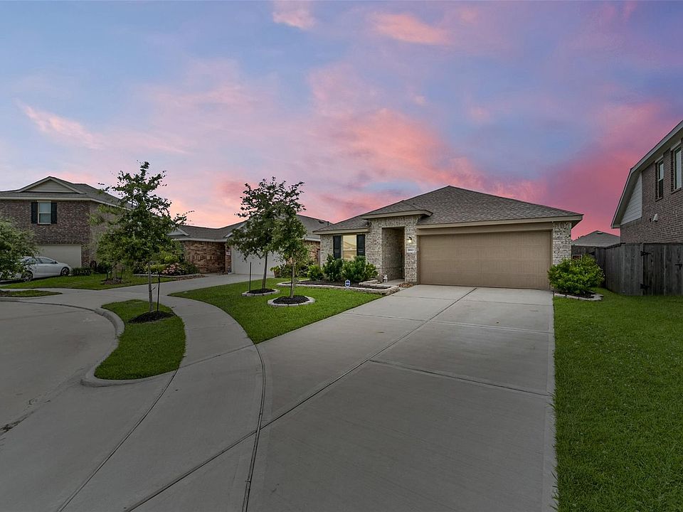 1st image of 9811 Wembley Vista Ct