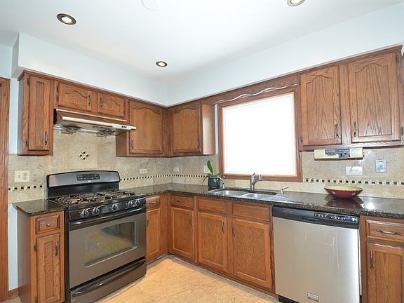 5th image of 1724 Juliet Ln
