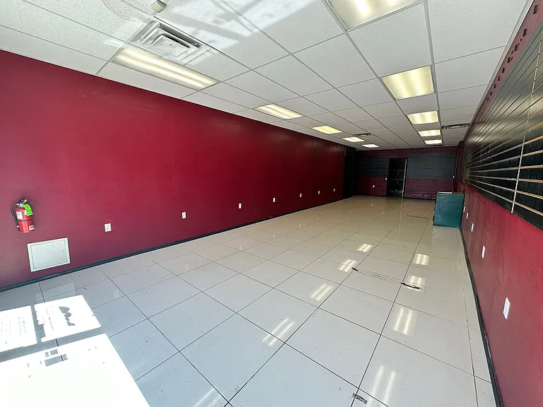 317 White St — Photo 4