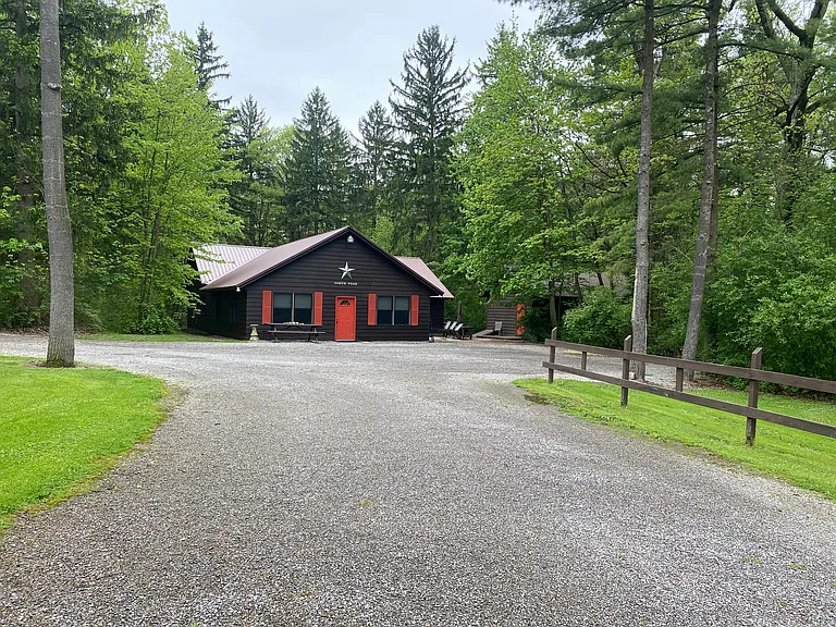 6310 Ward Rd — Photo 34
