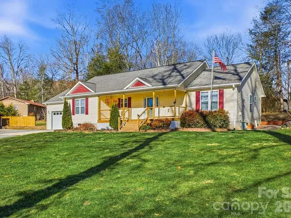 1113 Brookside Camp Rd, Hendersonville, NC 28792