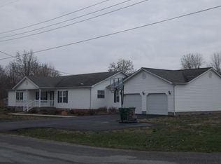1006 E Cherry Ave, Christopher, IL 62822