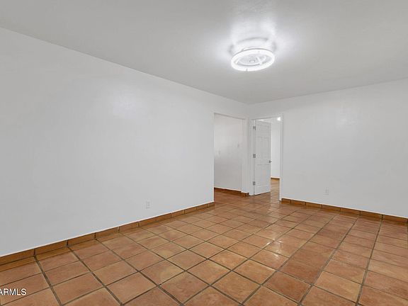 5th image of 2728 W EL CAMINITO Drive