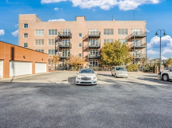 201 S Saint Francis Ave APT 105, Wichita, KS 67202