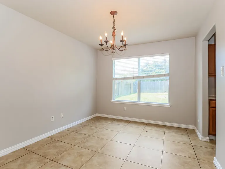 5219 Caymus Dr — Photo 7