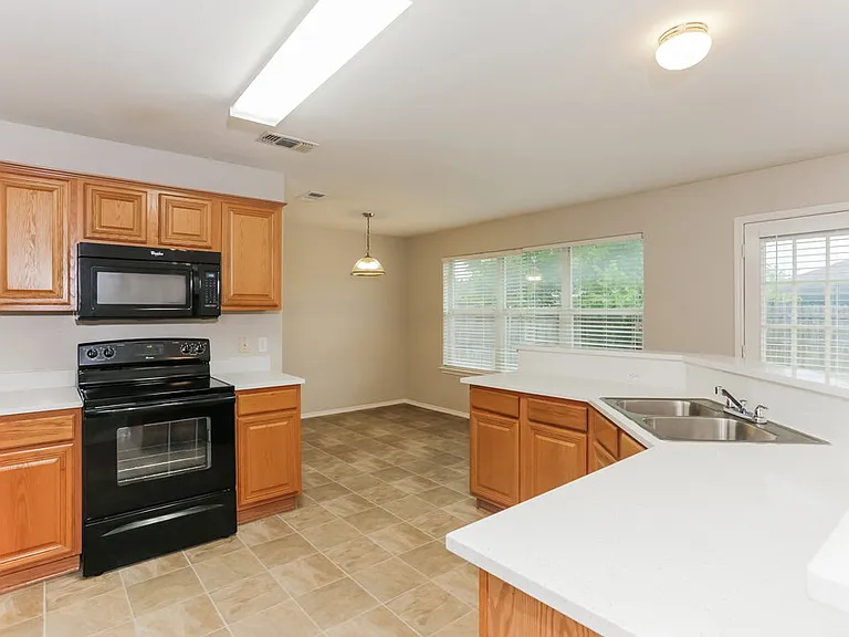 7501 Fossil Garden Dr — Photo 7