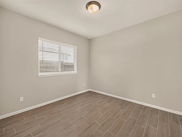 27003 Estella Meadow Ln — Photo 32