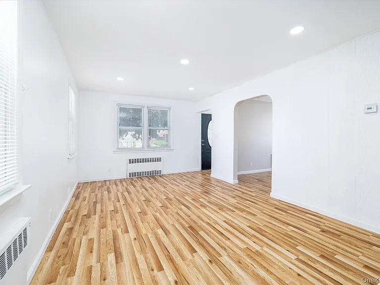 191 Raff Ave — Photo 10