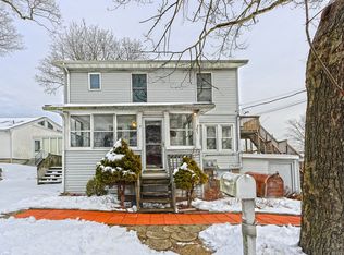7 Hobson St, East Haven, CT 06512