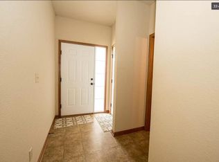 906 Oakbrook Pl #906, Manhattan, KS 66503
