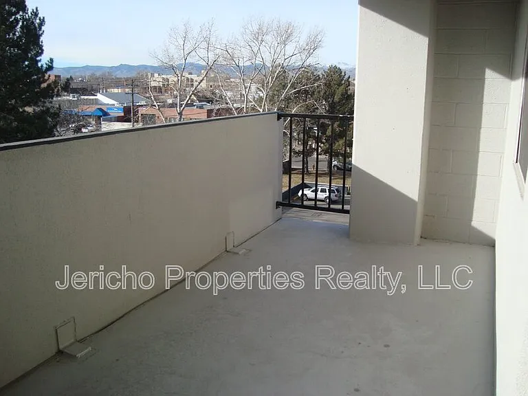 601 W 11th Ave #418 — Photo 13