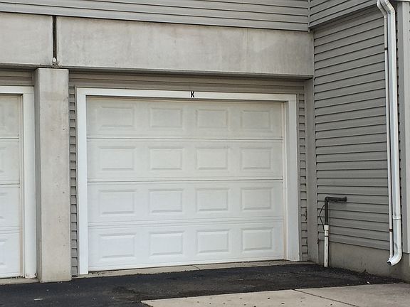 3rd image of 338 W Saginaw St #219