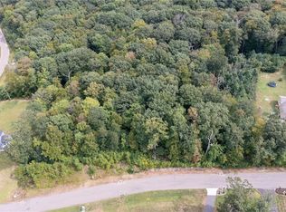 4 Newberry St, Higganum, CT 06441