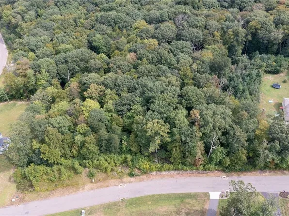 4 Newberry Street, Haddam, CT 06441