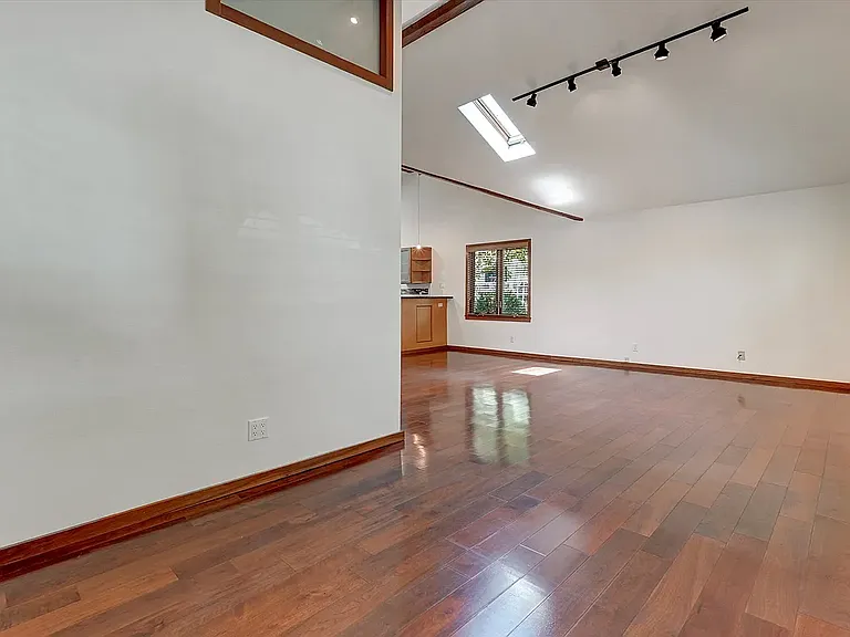 3947 Huron Ave #A — Photo 9