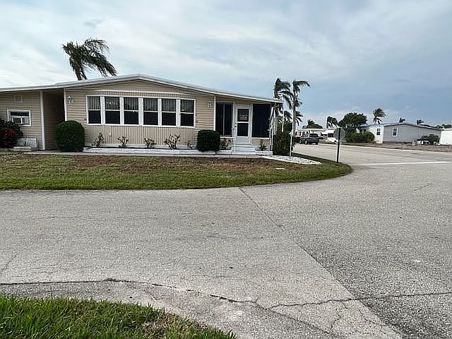 1st image of 25 Quest Ct