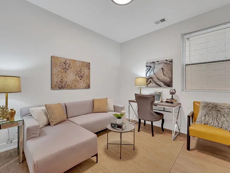 3920 S Calumet Ave #2 — Photo 11