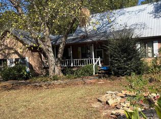 22 Quail Run Ln, Sylacauga, AL 35151