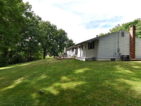 3rd image of 9051 Mohican Trl
