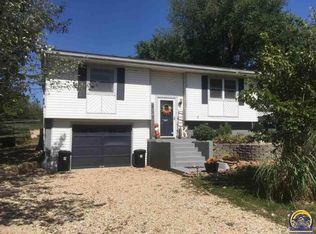 327 Melody Ln, Carbondale, KS 66414