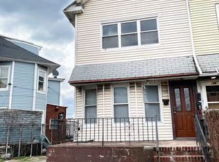 300 Dahill Rd, Brooklyn, NY 11218