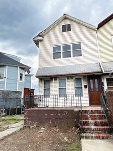 300 Dahill Rd, Brooklyn, NY, 11218