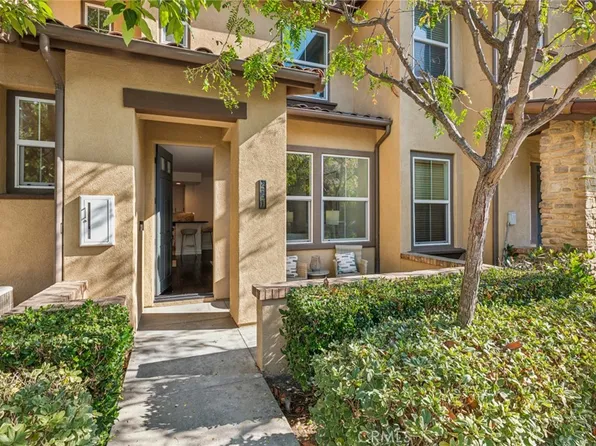 221 Coral Rose, Irvine, CA 92603